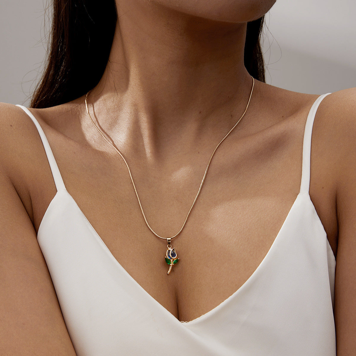 Elegant Tulip Necklace